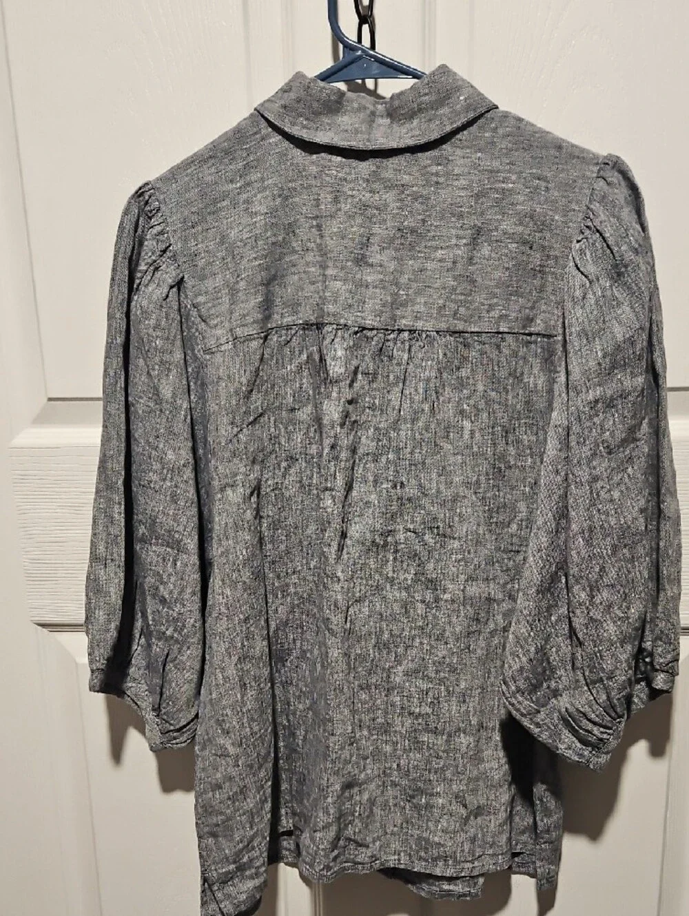 Chico's Women's Gray Button-Front Puff Sleeve Blouse - Picture 6 of 7